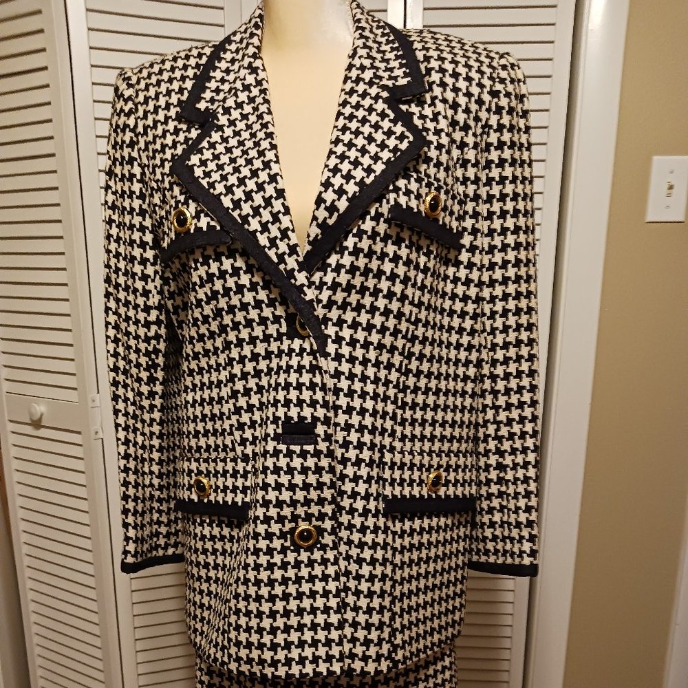 Women's Suit